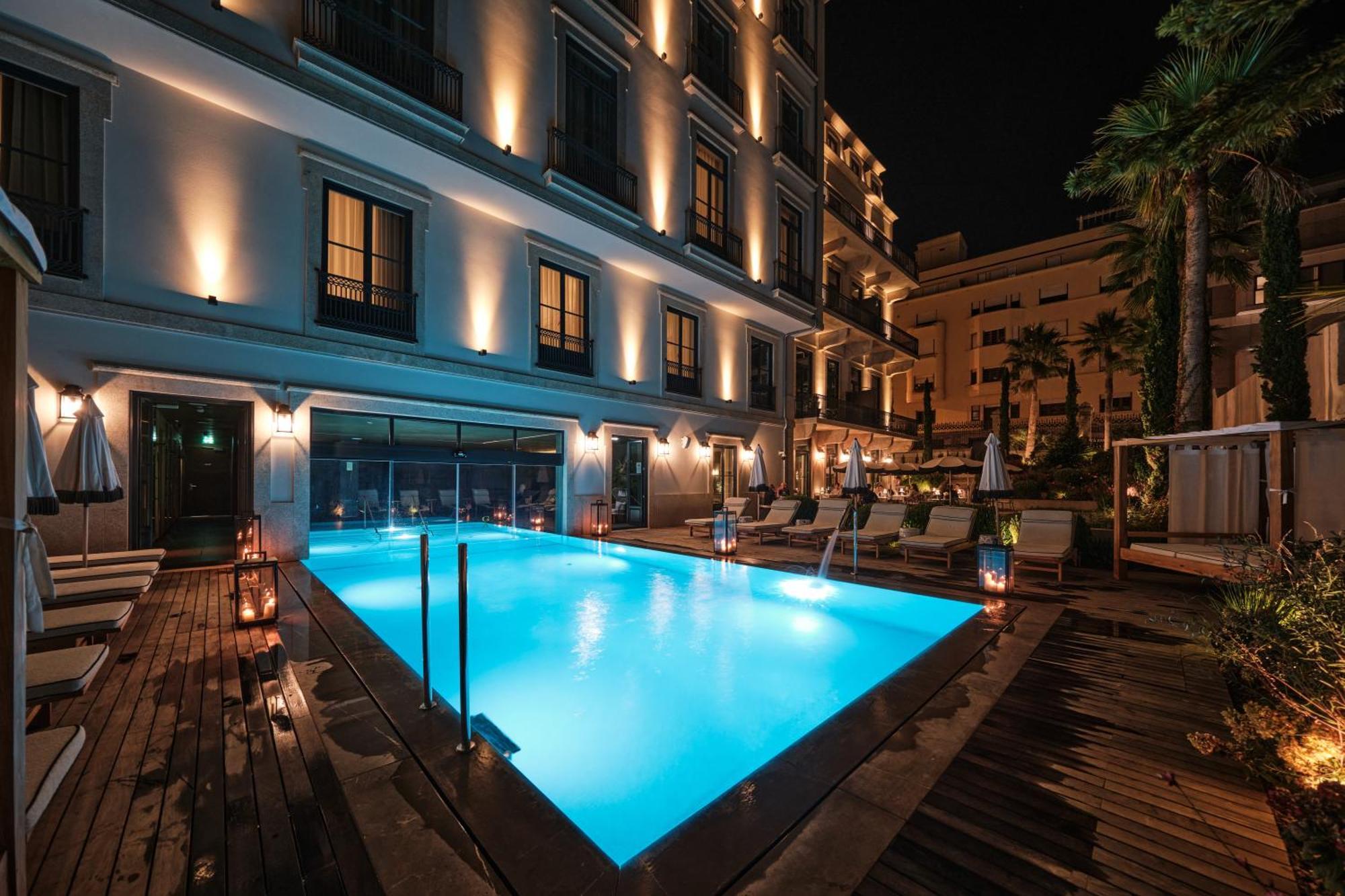 Ga Palace Hotel & Spa, A Xixth-Century Villa Porto Eksteriør bilde The hotel's pool
