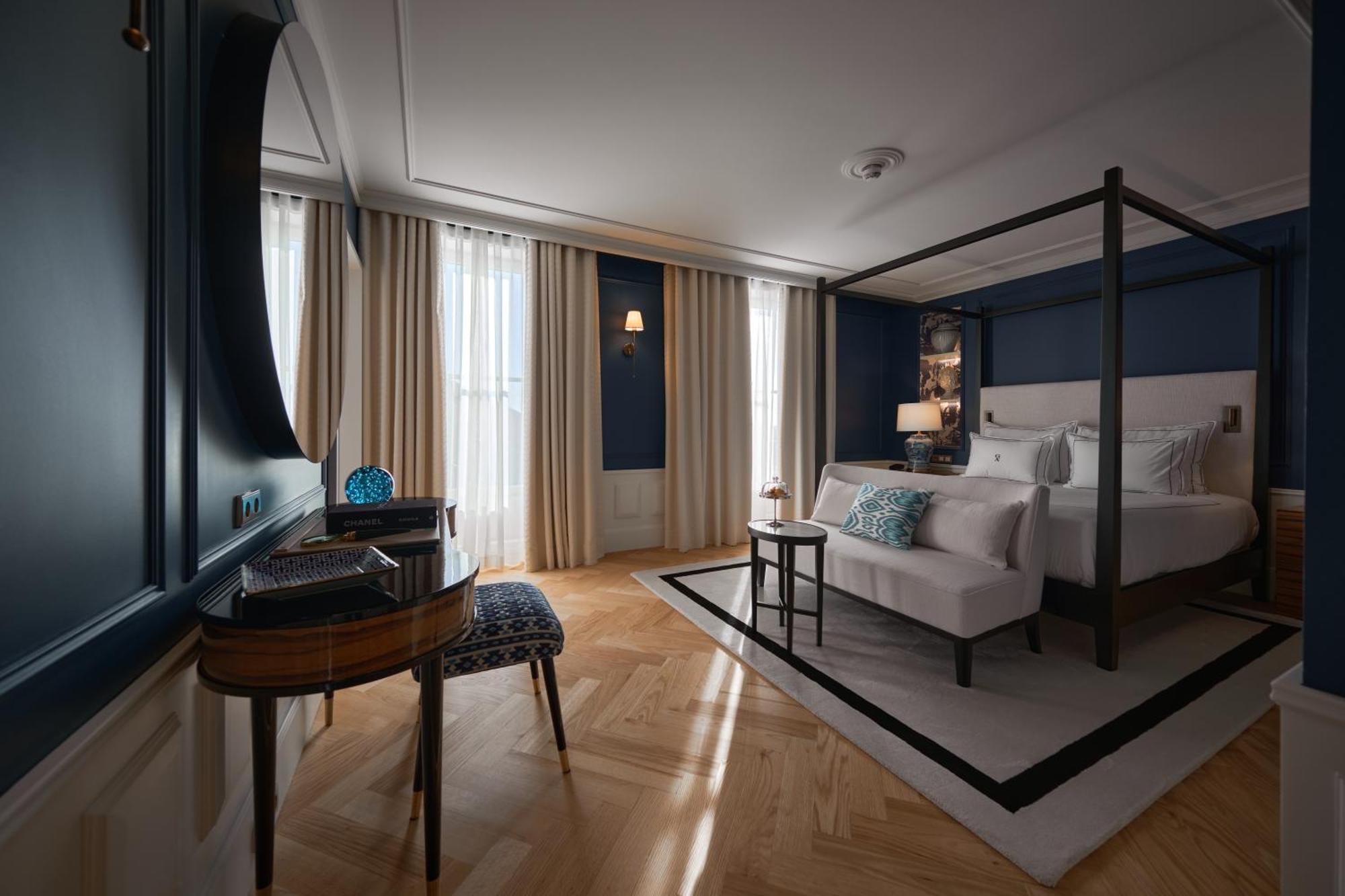 Ga Palace Hotel & Spa, A Xixth-Century Villa Porto Eksteriør bilde A bedroom at the hotel